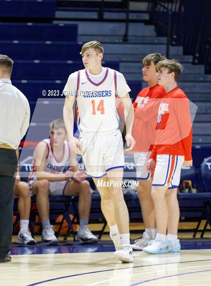 Thumbnail 2 in Wayne Trace vs. West Noble (PSM Holiday Shootout) photogallery.