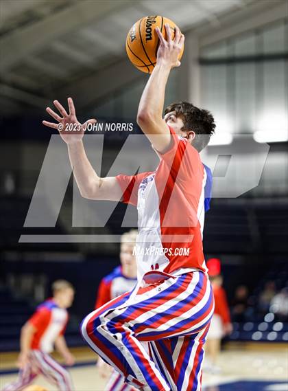Thumbnail 3 in Wayne Trace vs. West Noble (PSM Holiday Shootout) photogallery.