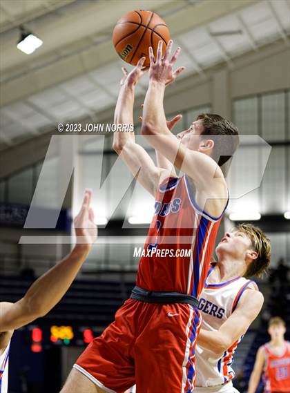 Thumbnail 2 in Wayne Trace vs. West Noble (PSM Holiday Shootout) photogallery.