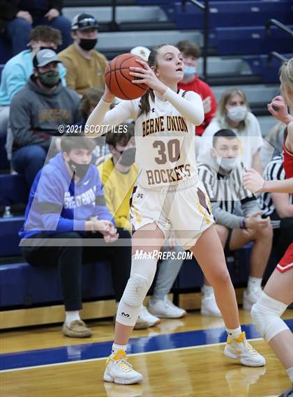 Thumbnail 1 in Peebles vs Berne Union (OHSAA D4 Regional Semifinal) photogallery.