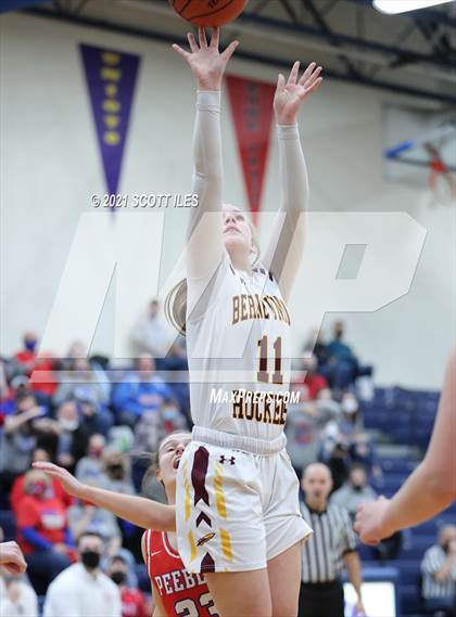 Thumbnail 1 in Peebles vs Berne Union (OHSAA D4 Regional Semifinal) photogallery.