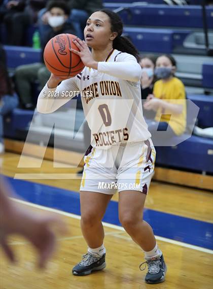 Thumbnail 1 in Peebles vs Berne Union (OHSAA D4 Regional Semifinal) photogallery.