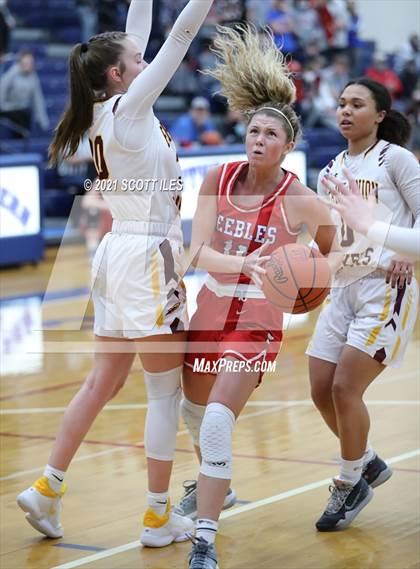 Thumbnail 2 in Peebles vs Berne Union (OHSAA D4 Regional Semifinal) photogallery.