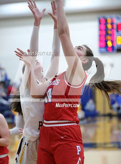 Thumbnail 2 in Peebles vs Berne Union (OHSAA D4 Regional Semifinal) photogallery.