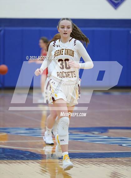 Thumbnail 3 in Peebles vs Berne Union (OHSAA D4 Regional Semifinal) photogallery.