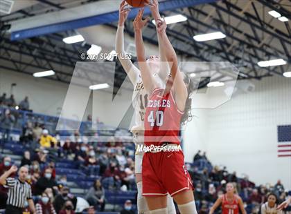 Thumbnail 2 in Peebles vs Berne Union (OHSAA D4 Regional Semifinal) photogallery.