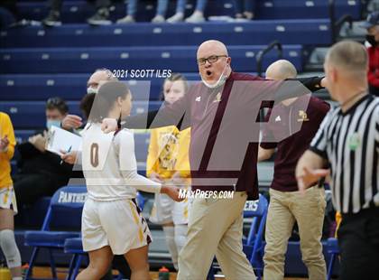 Thumbnail 3 in Peebles vs Berne Union (OHSAA D4 Regional Semifinal) photogallery.