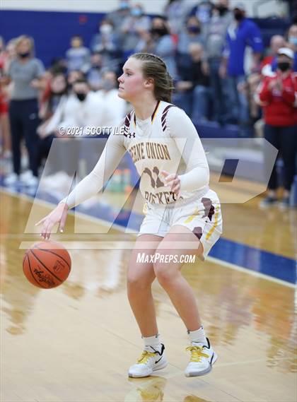 Thumbnail 2 in Peebles vs Berne Union (OHSAA D4 Regional Semifinal) photogallery.