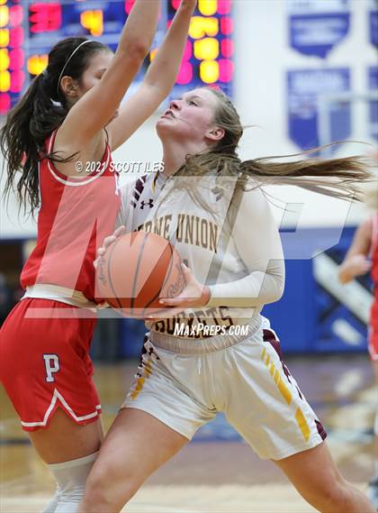 Thumbnail 3 in Peebles vs Berne Union (OHSAA D4 Regional Semifinal) photogallery.
