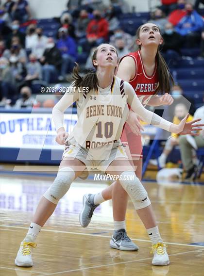 Thumbnail 3 in Peebles vs Berne Union (OHSAA D4 Regional Semifinal) photogallery.