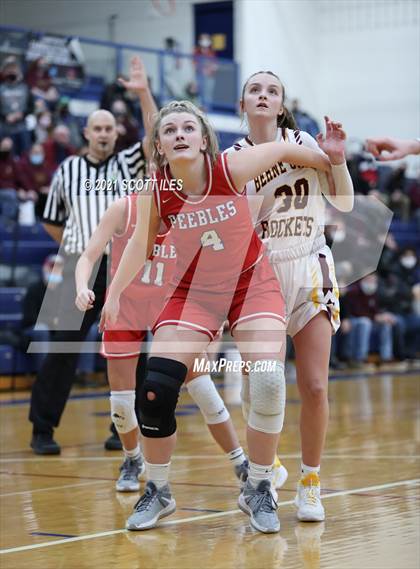 Thumbnail 2 in Peebles vs Berne Union (OHSAA D4 Regional Semifinal) photogallery.