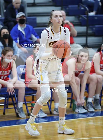 Thumbnail 3 in Peebles vs Berne Union (OHSAA D4 Regional Semifinal) photogallery.