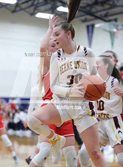 Thumbnail 3 in Peebles vs Berne Union (OHSAA D4 Regional Semifinal) photogallery.