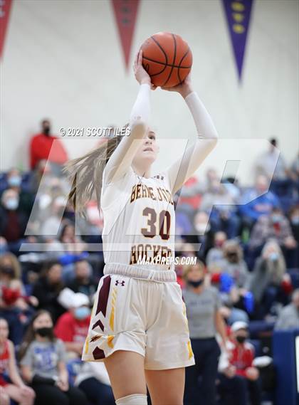 Thumbnail 1 in Peebles vs Berne Union (OHSAA D4 Regional Semifinal) photogallery.
