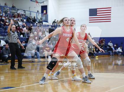 Thumbnail 3 in Peebles vs Berne Union (OHSAA D4 Regional Semifinal) photogallery.