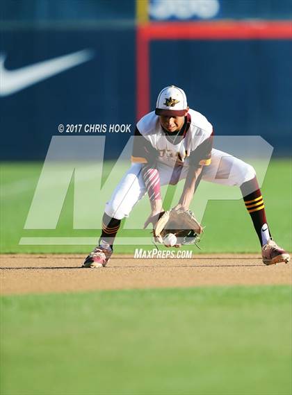 Thumbnail 2 in Nogales vs. Salpointe Catholic (AIA 4A Final) photogallery.