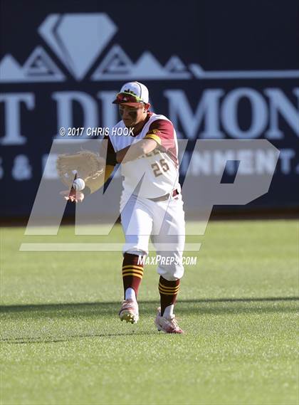 Thumbnail 3 in Nogales vs. Salpointe Catholic (AIA 4A Final) photogallery.