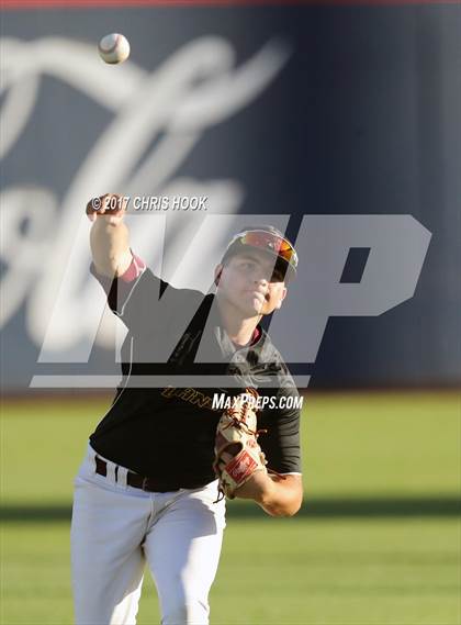 Thumbnail 2 in Nogales vs. Salpointe Catholic (AIA 4A Final) photogallery.