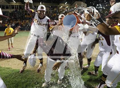 Thumbnail 3 in Nogales vs. Salpointe Catholic (AIA 4A Final) photogallery.