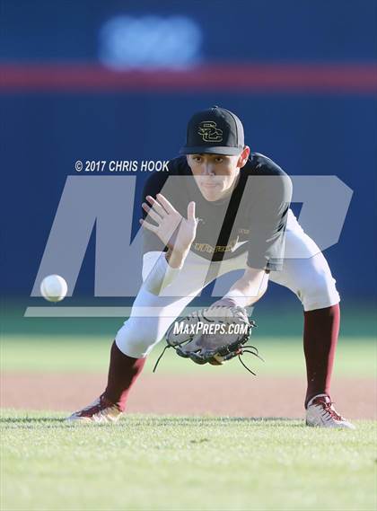 Thumbnail 2 in Nogales vs. Salpointe Catholic (AIA 4A Final) photogallery.