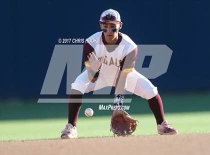 Thumbnail 1 in Nogales vs. Salpointe Catholic (AIA 4A Final) photogallery.