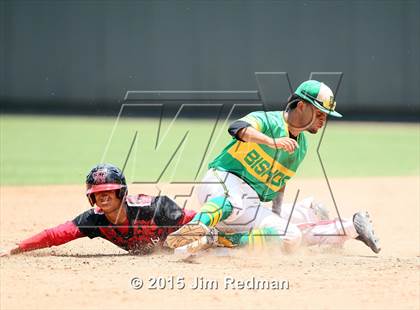 Thumbnail 3 in Bishop vs. West (UIL 3A Final) photogallery.