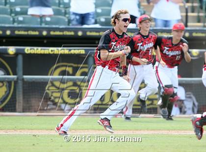 Thumbnail 2 in Bishop vs. West (UIL 3A Final) photogallery.