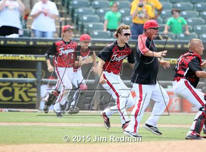 Thumbnail 3 in Bishop vs. West (UIL 3A Final) photogallery.