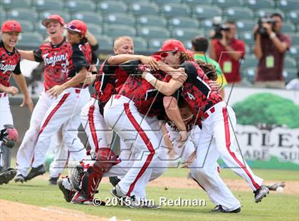 Thumbnail 1 in Bishop vs. West (UIL 3A Final) photogallery.