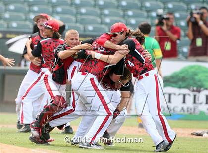 Thumbnail 2 in Bishop vs. West (UIL 3A Final) photogallery.