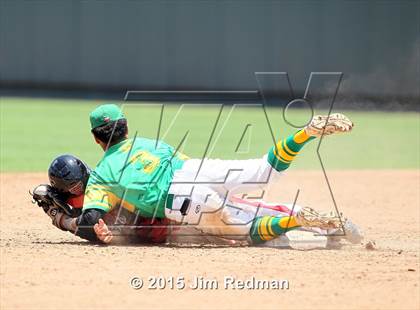 Thumbnail 3 in Bishop vs. West (UIL 3A Final) photogallery.