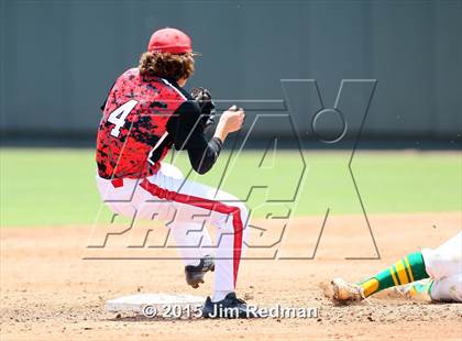 Thumbnail 2 in Bishop vs. West (UIL 3A Final) photogallery.