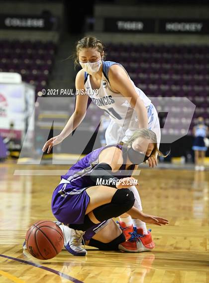 Thumbnail 3 in Platte Valley vs. Lutheran (CHSAA 3A State Final) photogallery.