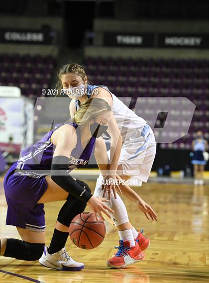 Thumbnail 3 in Platte Valley vs. Lutheran (CHSAA 3A State Final) photogallery.