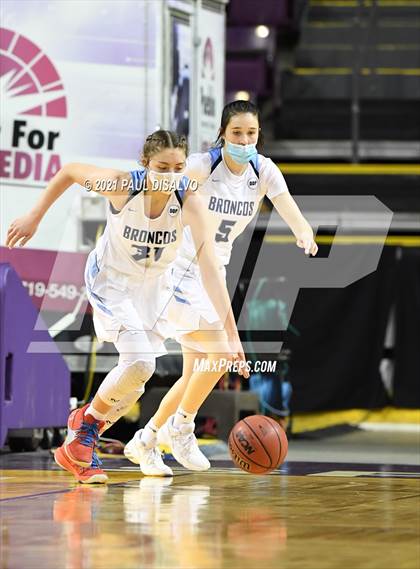 Thumbnail 2 in Platte Valley vs. Lutheran (CHSAA 3A State Final) photogallery.