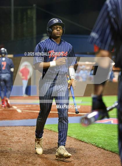 Thumbnail 2 in Neshoba Central vs South Panola (MHSAA Class 6A Round 1)  photogallery.