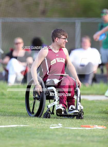 Thumbnail 1 in Porter Ridge Track Meet photogallery.