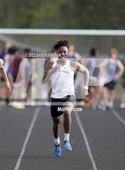 Thumbnail 3 in Porter Ridge Track Meet photogallery.