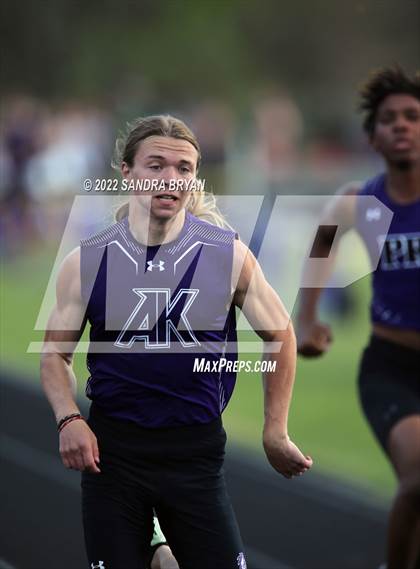 Thumbnail 1 in Porter Ridge Track Meet photogallery.