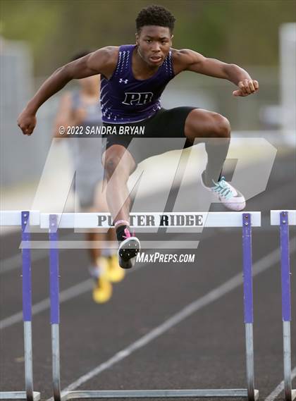 Thumbnail 1 in Porter Ridge Track Meet photogallery.