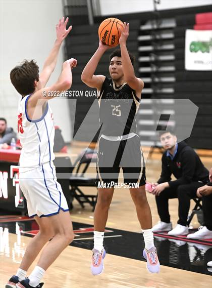 Thumbnail 3 in Laguna Hills vs. Los Alamitos (Tustin Holiday Classic) photogallery.