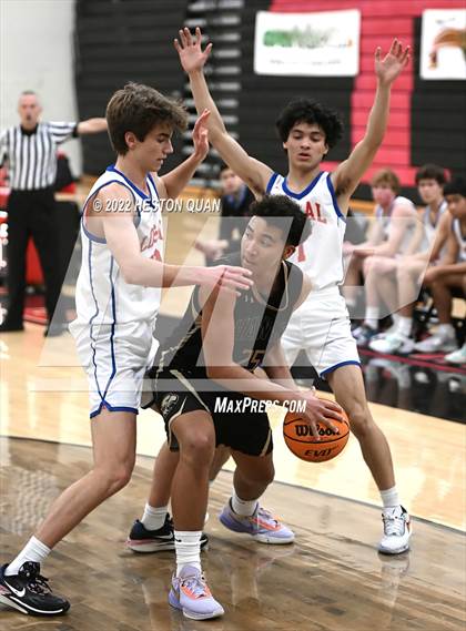 Thumbnail 3 in Laguna Hills vs. Los Alamitos (Tustin Holiday Classic) photogallery.
