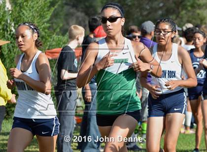 Thumbnail 3 in UNM Invitational photogallery.