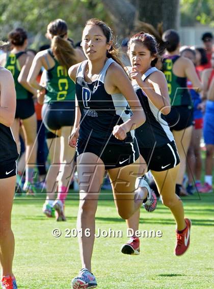 Thumbnail 3 in UNM Invitational photogallery.
