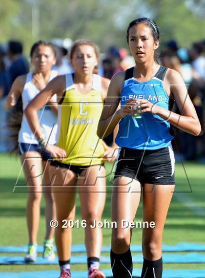 Thumbnail 3 in UNM Invitational photogallery.