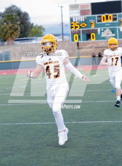 Thumbnail 2 in Royal vs Simi Valley photogallery.