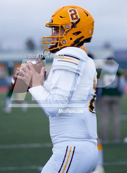 Thumbnail 2 in Royal vs Simi Valley photogallery.