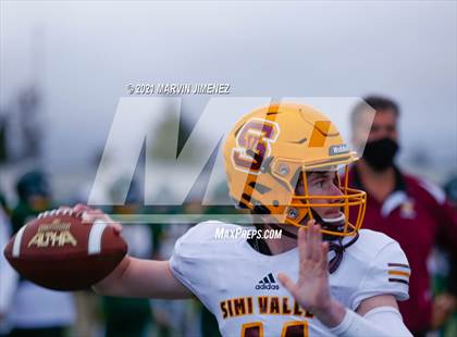 Thumbnail 2 in Royal vs Simi Valley photogallery.