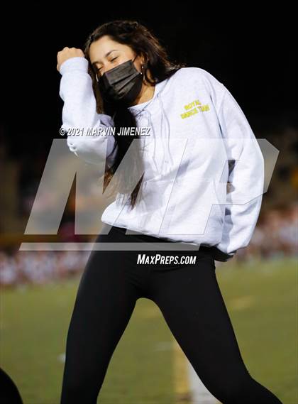Thumbnail 3 in Royal vs Simi Valley photogallery.