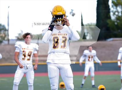 Thumbnail 2 in Royal vs Simi Valley photogallery.